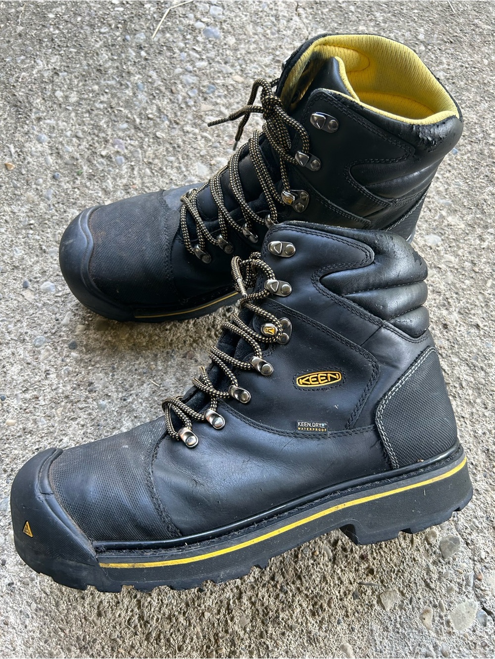 Keen Black and Yellow Men's Work Boots Sz 13 EE steel toe